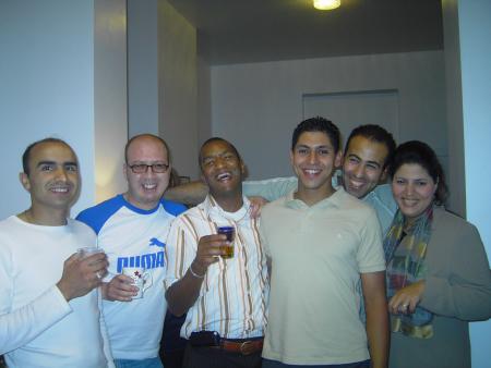 la clik dima nayda bach kat3jbouni makatfar9ouch